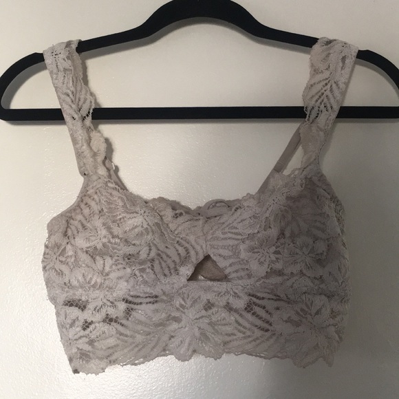 Pretty white lace bralette! - Picture 1 of 3